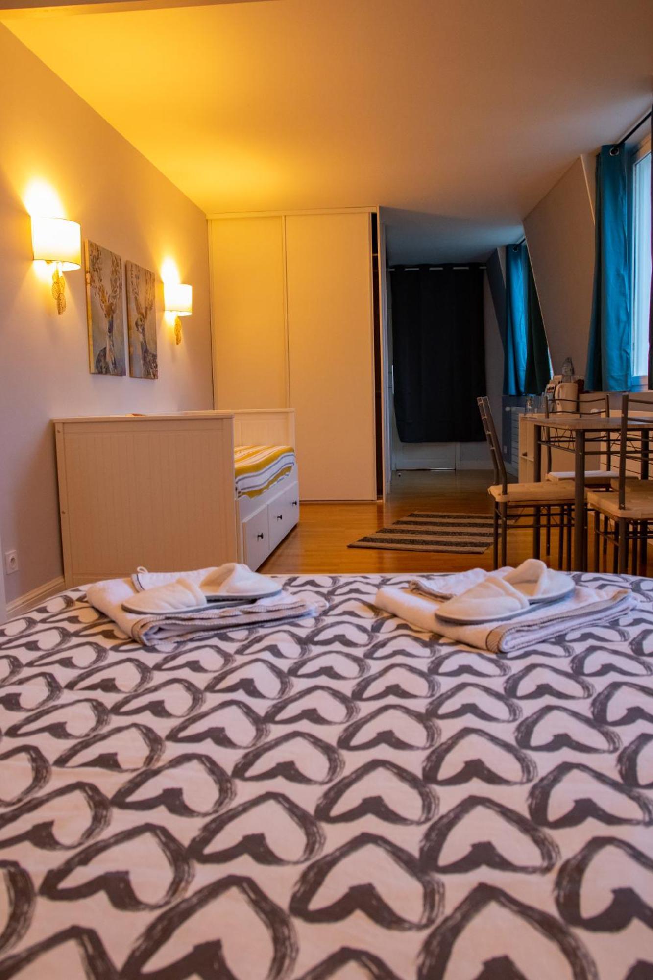 Hotel Les Tourterelles Vendôme Pokój zdjęcie